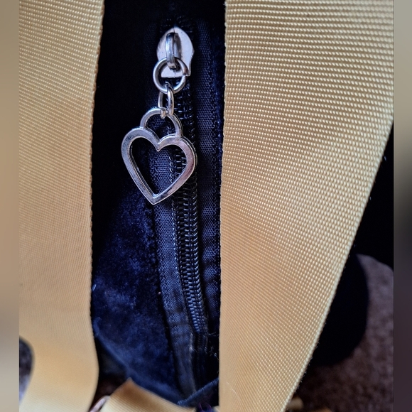 Toothless How to Train Your Dragon Plush Backpack - Picture 5 of 7